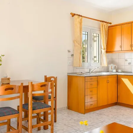 דירה Kallithea & *